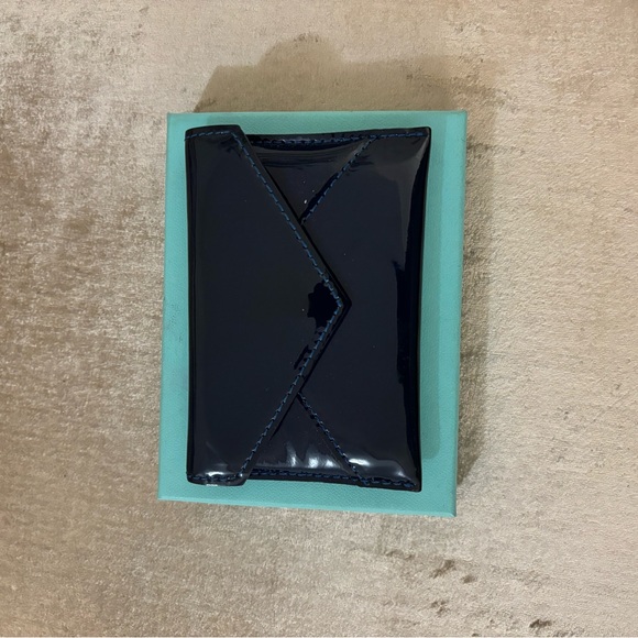 Tiffany & Co. Dark blue patent leather card holder - Picture 8 of 8
